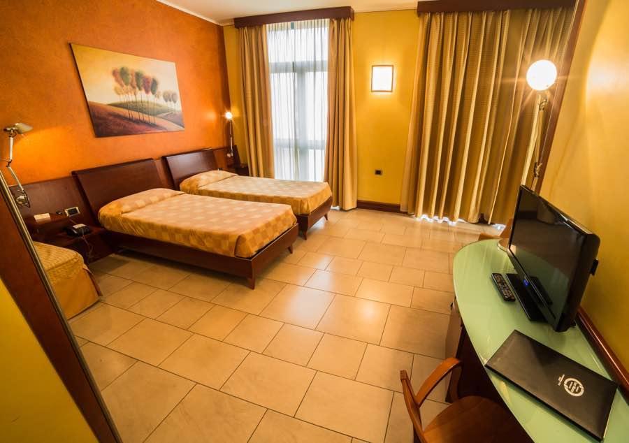 Albergo Ristorante San Marco Carmagnola Eksteriør bilde