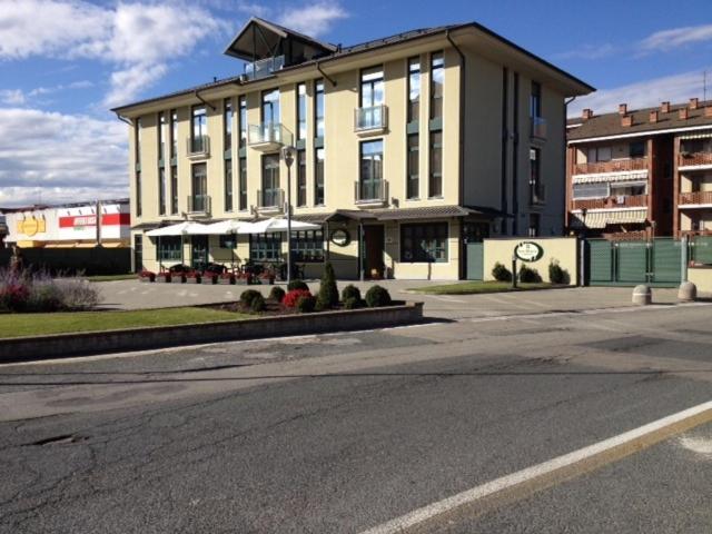 Albergo Ristorante San Marco Carmagnola Eksteriør bilde
