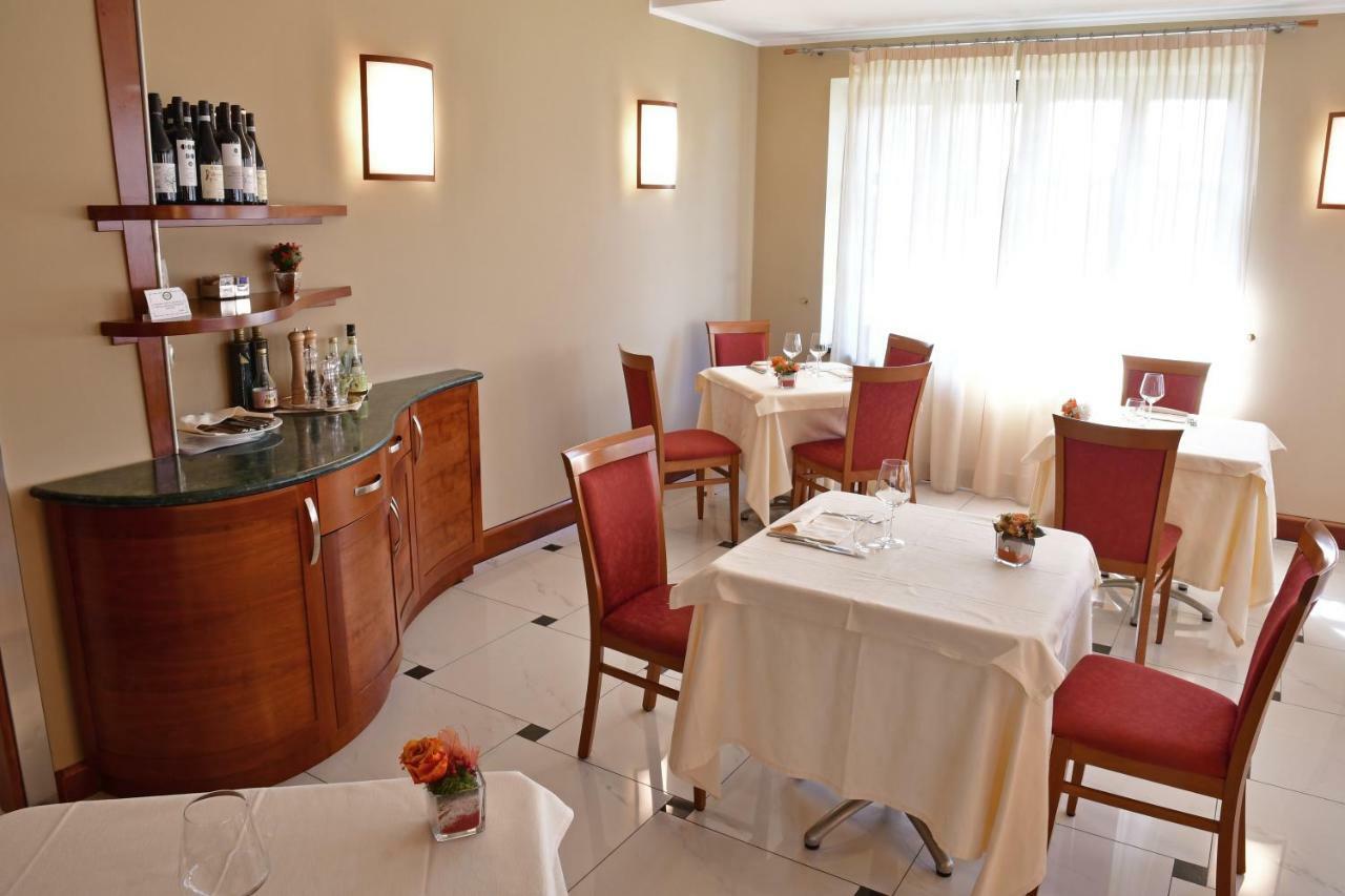 Albergo Ristorante San Marco Carmagnola Eksteriør bilde