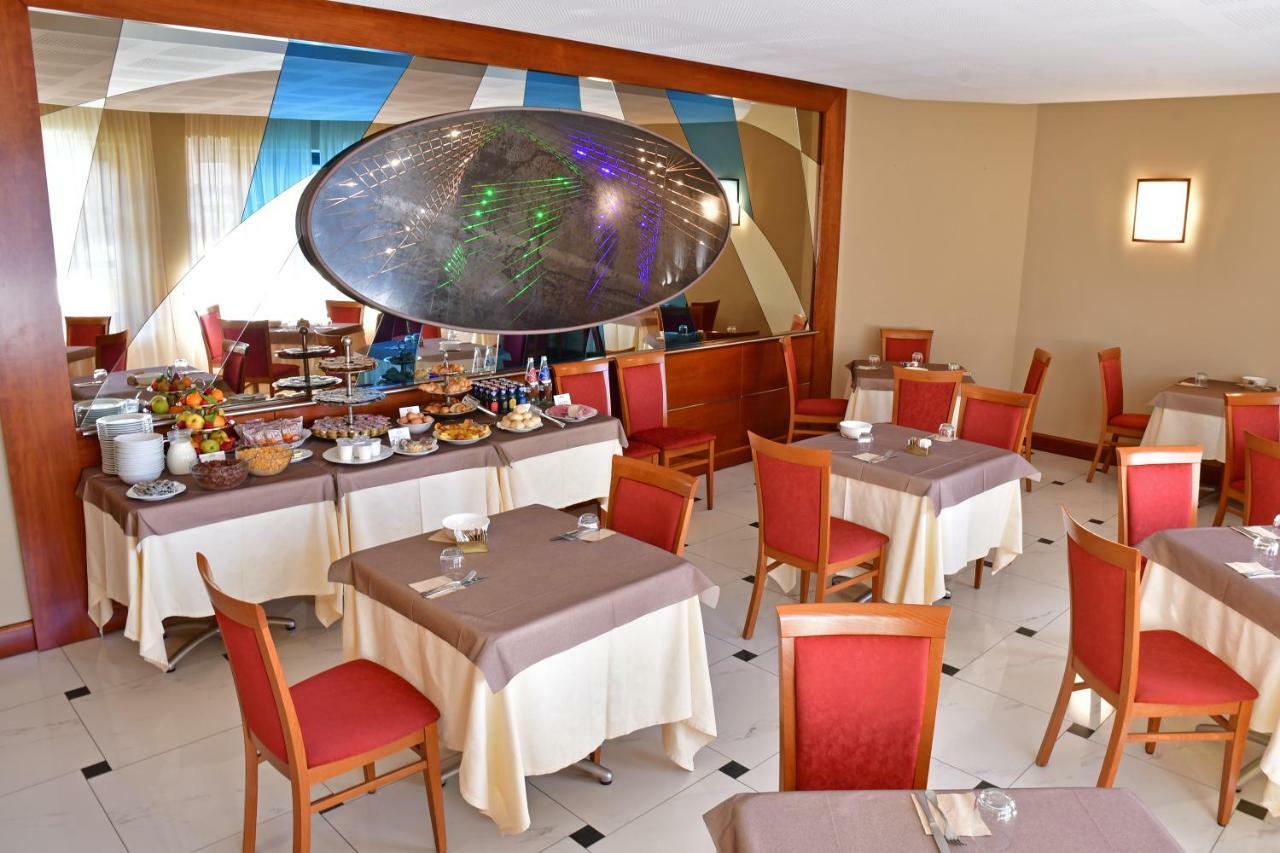 Albergo Ristorante San Marco Carmagnola Eksteriør bilde